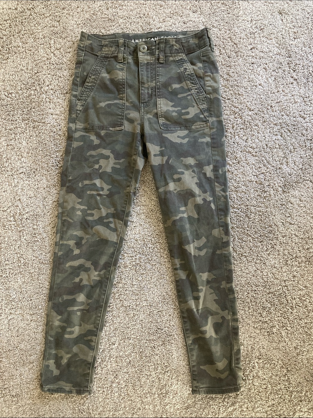 American Eagle Olive Green Camo High-Rise Crop Jeggings